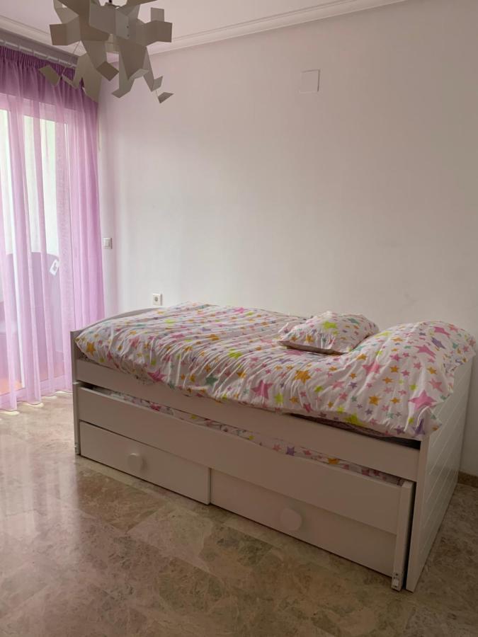 Bonito Alojamiento Junto A La Plaza De Toros Con Garage Apartment Albacete Bagian luar foto